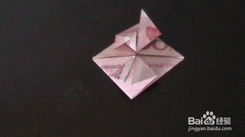 用钱折爱心视频,创意用钱折纸视频教程