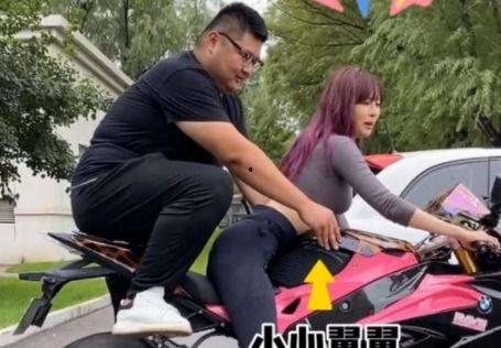 阿迪雅与亲妈视频,亲情瞬间感动网友